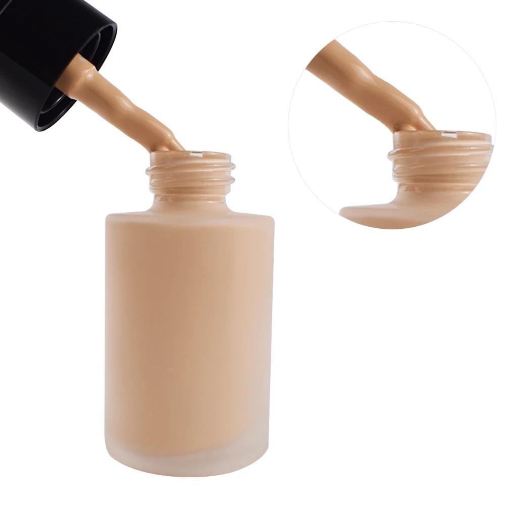 Makeup liquid foundation - Picture 3 of 8